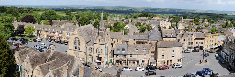 The Cotswold Town of Stow-on-the Wold where Lindy's studio for portrait painting artists